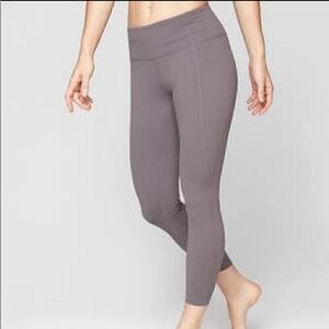Athleta Salutation tight Powervita Flagstone grey